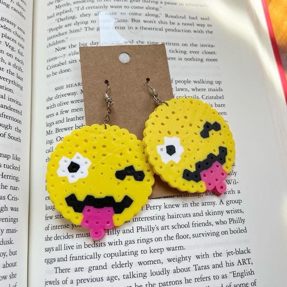 Cute Smiley Face Earrings